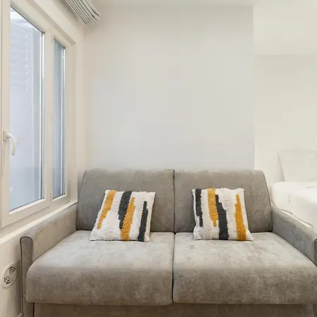 Apartamento Cozy In Lively Neighborhood 3p