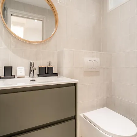 Apartamento Cozy In Lively Neighborhood 3p