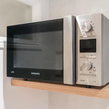 Cozy In Lively Neighborhood 3p Apartamento Paris